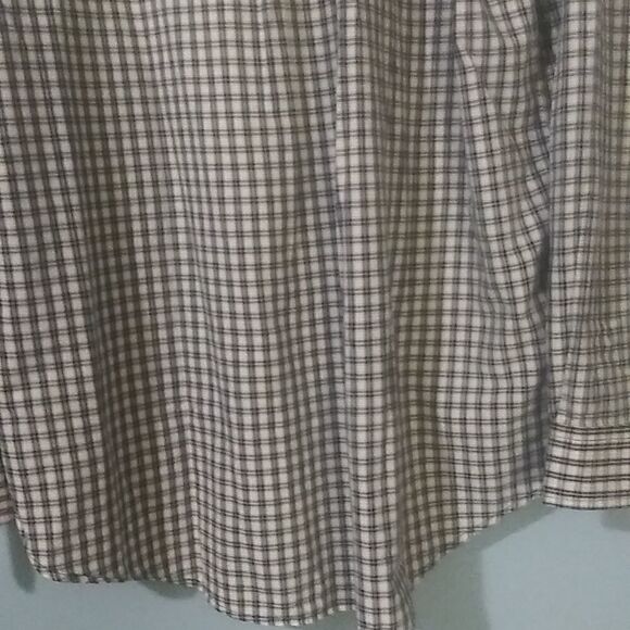 Tommy Hilfiger plaid button down - Picture 7 of 7